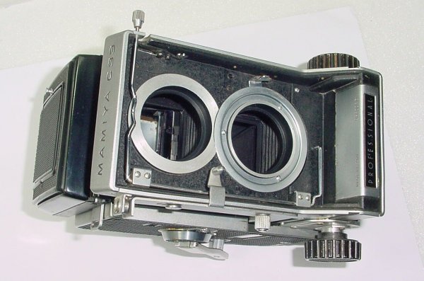 Mamiya C33 Professional 120 Film Medium Format TLR Camera Body