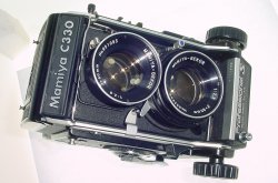 Mamiya C330 Professional S TLR Film Camera + Mamiya-Sekor 80/2.8 blue dot Lens