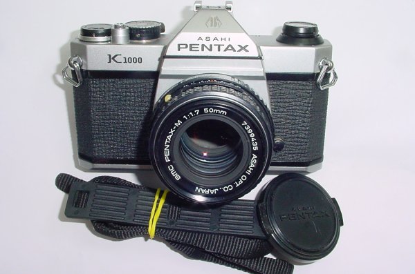 Pentax K1000 35mm Film SLR Manual Camera + Pentax-M 50mm F/1.7 SMC Lens