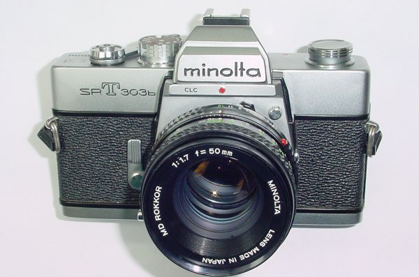 Minolta SRT303b 35mm Film SLR Manual Camera + Minolta ROKKOR 50mm F1.7 MD Lens