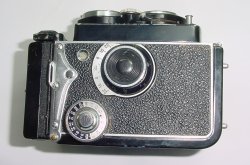 YASHICA 635 ST TLR 120 Medium Format Film Camera with 80mm F/3.5 Lens
