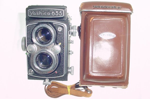 Yashica 635 ST TLR 120 Medium Format Film Camera with 80mm F/3.5 Lens