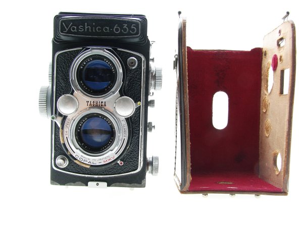 Yashica 635 ST TLR 120 Medium Format Film Camera with 80mm F/3.5 Lens