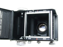 Yashica 635 ST TLR 120 Medium Format Film Camera with 80mm F/3.5 Lens