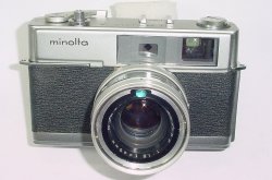 minolta HI-MATIC 7 35mm Film Rangefinder Camera with ROKKOR 45mm F/1.8 Lens