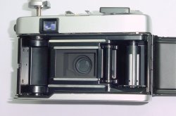 minolta HI-MATIC G 35mm Film Compact Camera ROKKOR 38mm F/2.7 Lens