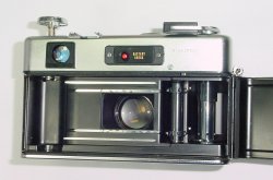 Yashica Electro 35 GSN 35mm Film Rangefinder Camera with 45mm F/1.7 Lens