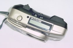 MINOLTA RIVA Zoom 125 EX 35mm Film Point & Shoot Camera 39-125mm MACRO Zoom Lens