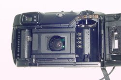 MINOLTA RIVA Zoom 125 EX 35mm Film Point & Shoot Camera 39-125mm MACRO Zoom Lens