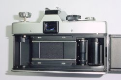 minolta SRT101 35mm Film Manual SLR Camera with Minolta 50/1.7 MD Lens