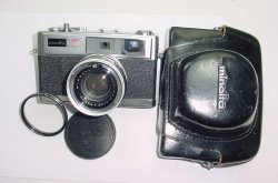 minolta SUPER 3 CIRCUIT HI-MATIC 11 Rangefinder 35mm Film Camera 45/1.7 Lens