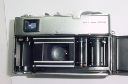 minolta SUPER 3 CIRCUIT HI-MATIC 11 Rangefinder 35mm Film Camera 45/1.7 Lens