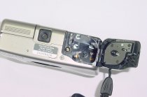 MINOLTA Vectis 300 APS Film Compact Point & Soot Camera 24-70mm Zoom Lens