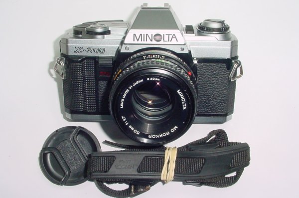 Minolta X-300 35mm Film SLR Manual Camera + Minolta 50mm F/1.7 MD Lens
