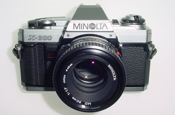 Minolta X-300 35mm Film SLR Manual Camera + Minolta 50mm F/1.7 MD Lens