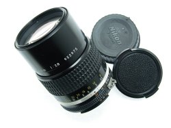 Nikon 135mm F/2.8 NIKKOR AIs Manual Focus Portrait Lens