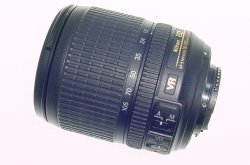 Nikon 18-105mm AF-S DX Nikkor F/3.5-5.6 G ED VR Auto Focus Zoom Lens