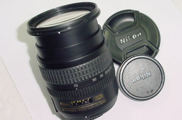 Nikon DX Zoom Nikkor 18-70mm F/3.5-4.5 AF-S IF G ED Lens