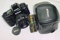 Nikon F90 35mm SLR Film Camera with Nikon 35-70mm F/3.3-4.5 Nikkor AF Zoom Lens
