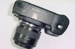 Nikon F90 35mm SLR Film Camera with Nikon 35-70mm F/3.3-4.5 Nikkor AF Zoom Lens