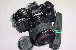 Minolta X-700 35mm Film SLR Manual Camera + 35-70mm F/3.5 MD MACRO Zoom Lens