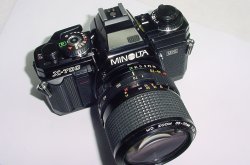 Minolta X-700 35mm Film SLR Manual Camera + 35-70mm F/3.5 MD MACRO Zoom Lens