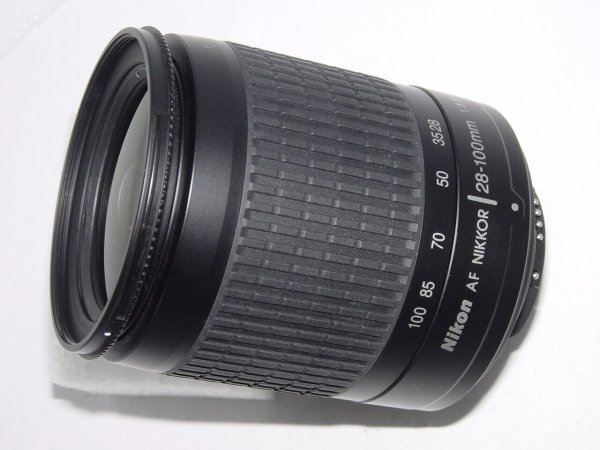 Nikon 28-100mm f3.5-5.6 G AF NIKKOR Digital auto focus Zoom Lens