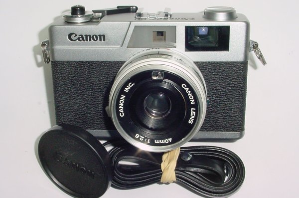 Canon Canonet 28 35mm Rangefinder Film Camera with 40mm F/2.8 Lens