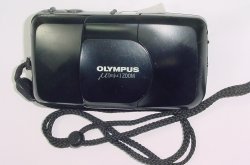 Olympus U [mju:] Zoom 35mm Film Point & Shoot Compact Camera 35-70mm Zoom Lens