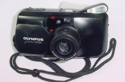 Olympus U [mju:] Zoom 35mm Film Point & Shoot Compact Camera 35-70mm Zoom Lens