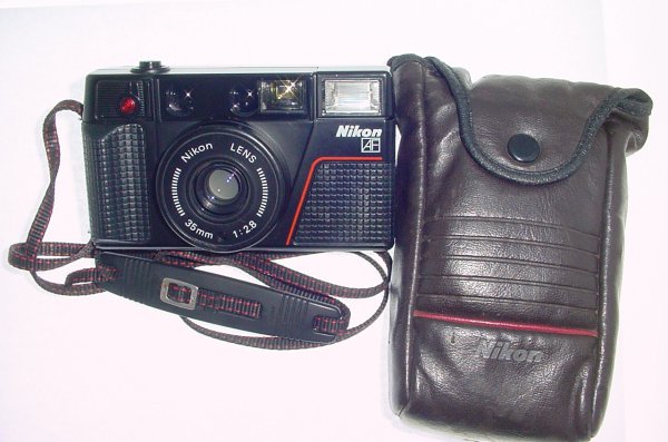 Nikon L35 AF2 35mm Film Point & Shoot Compact Camera with 35/2.8 Lens