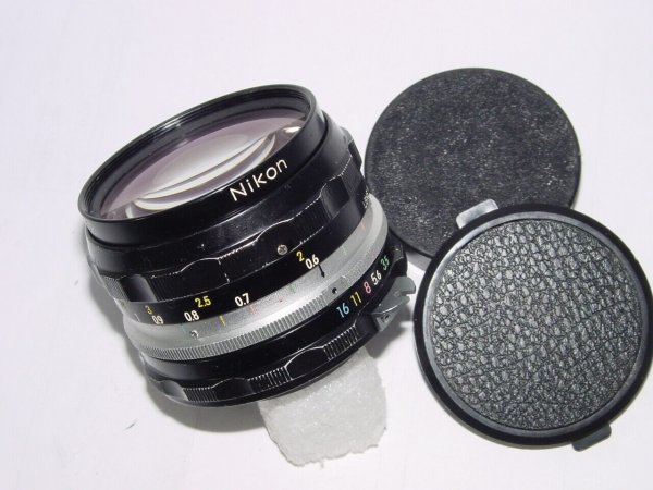 Nikon 28mm F/3.5 Auto NIKKOR-H.C Pre-AI Manual Focus Wide Angle Lens