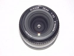 Nikon 28mm F/3.5 NIKKOR AIs Wide Angle Manual Focus Lens