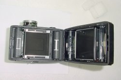 Rolleiflex SLX 120 Film Medium Format Camera with Planar 80mm F/2.8 Rollei-HFT Lens Kit