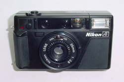 Nikon L35 AF 35mm Film Point and Shoot Compact Camera with 35mm F/2.8 Lens (ASA1000)