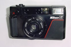 Nikon L35 AF 35mm Film Point and Shoot Compact Camera with 35/2.8 Lens (ASA1000)