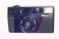 Nikon L35 AF 35mm Film Point and Shoot Compact Camera with 35/2.8 Lens (ASA1000)