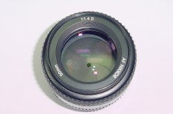 Nikon 50mm F/1.4 D NIKKOR AF Auto Focus Standard Lens - Excellent