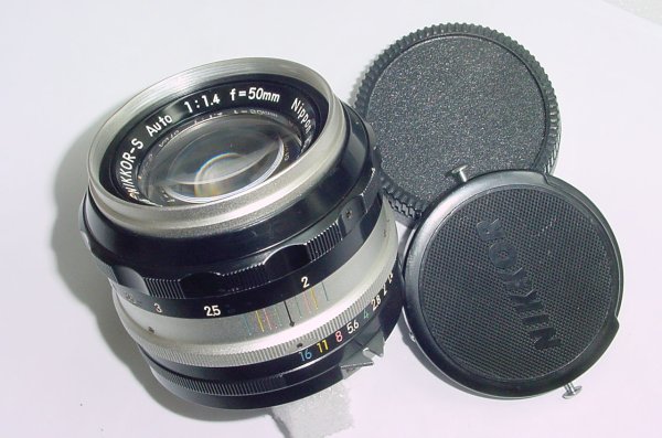 Nikon 50mm F/1.4 NIKKOR-S Auto Pre-AI Nippon Kogaku Standard Manual Focus Lens