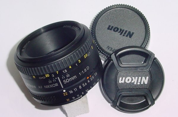 Nikon 50mm F/1.8 D NIKKOR AF Auto Focus Standard Lens - Mint