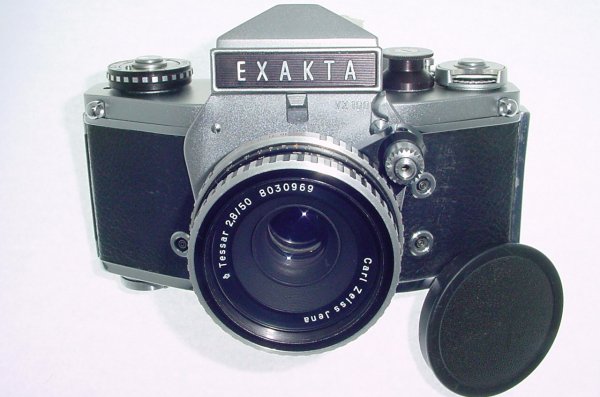 EXAKTA VX 1000 IHAGEE DRESDEN Film Camera + Carl Zeiss Jena 50/2.8 Tessar Lens