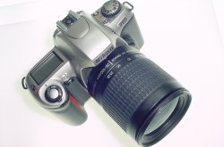 Nikon F65 35mm Film SLR Camera with Nikon 28-100mm F/3.5-5.6 G Zoom Lens - MINT