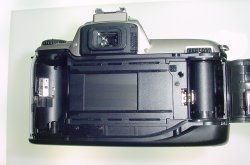 Nikon F65 35mm Film SLR Camera with Nikon 28-100mm F/3.5-5.6 G Zoom Lens - MINT