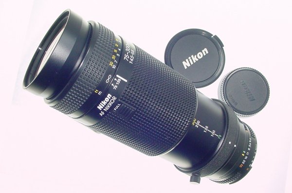Nikon 75-300mm F/4.5-5.6 AF NIKKOR Auto Focus Zoom Lens