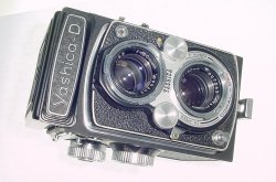 YASHICA-D TLR 120 Medium Format Film Camera with 80mm F/3.5 Lens