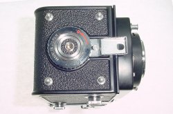 YASHICA D TLR 120 Medium Format Film Camera with 80mm F/3.5 Lens