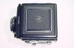 YASHICA D TLR 120 Medium Format Film Camera with 80mm F/3.5 Lens