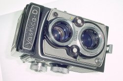 Yashica D TLR 120 Medium Format Film Camera with 80mm F/3.5 Lens