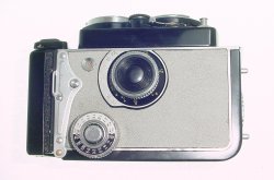 Yashica D TLR 120 Medium Format Film Camera with 80mm F/3.5 Lens