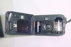 YASHICA T3 Super 35mm Film Point & Shoot Camera Carl Zeiss 35/2.8 T* Tessar Lens